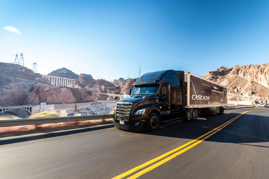  Freightliner Cascadia Raised Roof 2019 года  (фото 2 из 11)